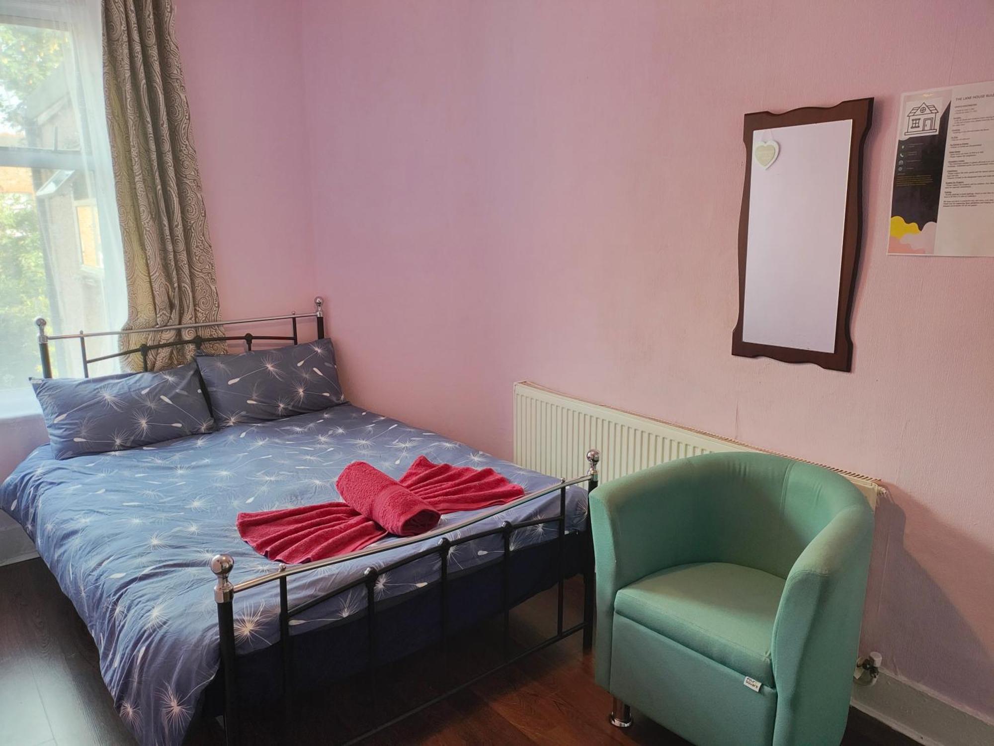 Charming Double Bed Retreat Hotel ลอนดอน ภายนอก รูปภาพ